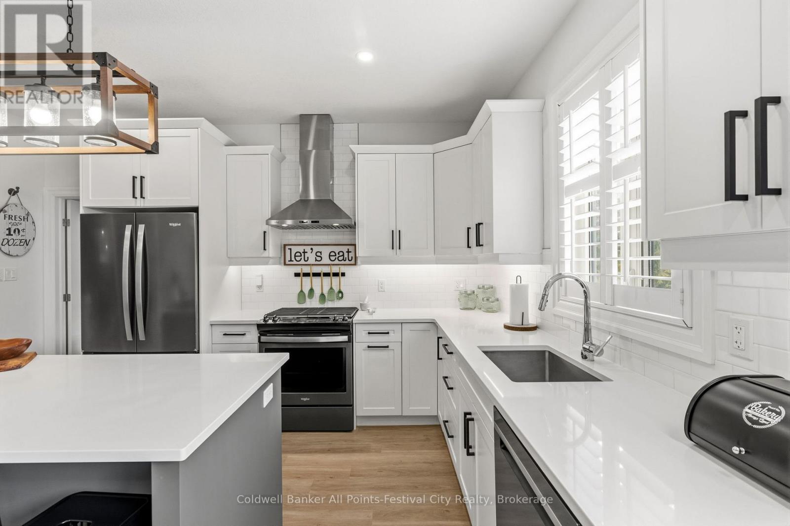 Unit #6 - 9861 Glendon Drive, Middlesex Centre, Ontario  N0L 1R0 - Photo 25 - X12934856