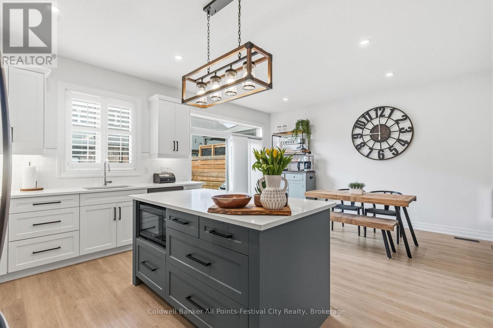 Unit #6 - 9861 Glendon Drive, Middlesex Centre, Ontario  N0L 1R0 - Photo 26 - X12934856