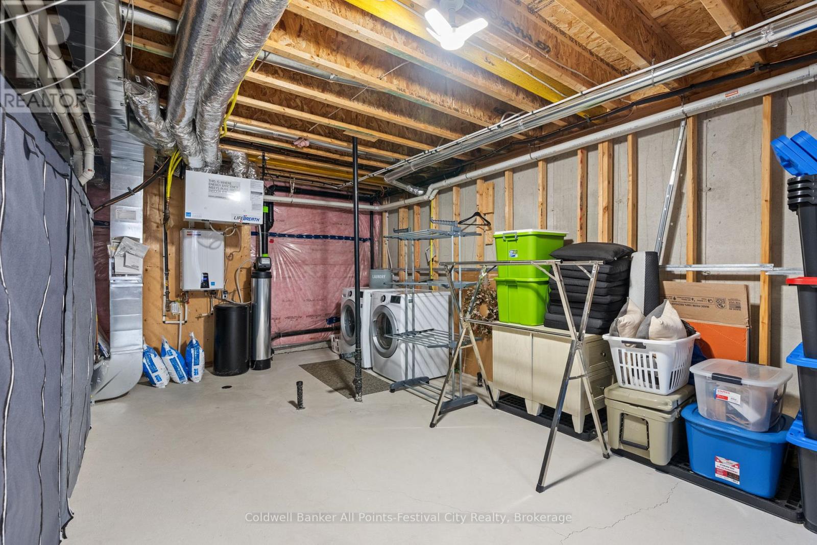 Unit #6 - 9861 Glendon Drive, Middlesex Centre, Ontario  N0L 1R0 - Photo 42 - X12934856