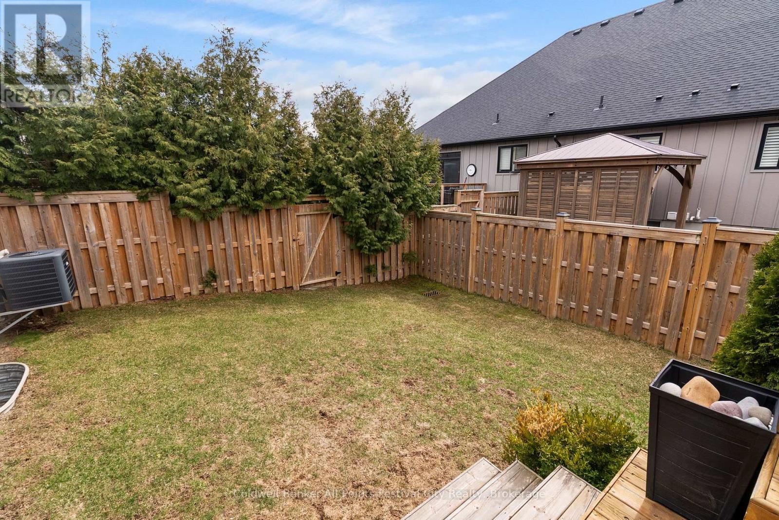 Unit #6 - 9861 Glendon Drive, Middlesex Centre, Ontario  N0L 1R0 - Photo 45 - X12934856