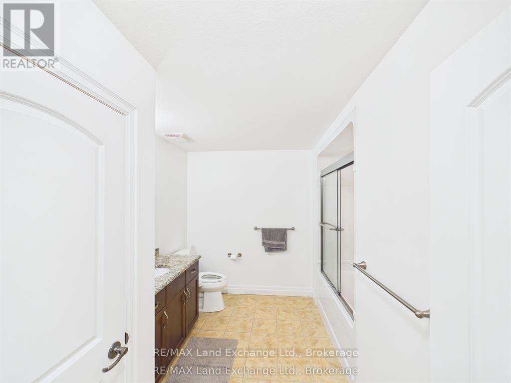 231 Park Street, Kincardine, Ontario  N2Z 0A5 - Photo 14 - X12934932