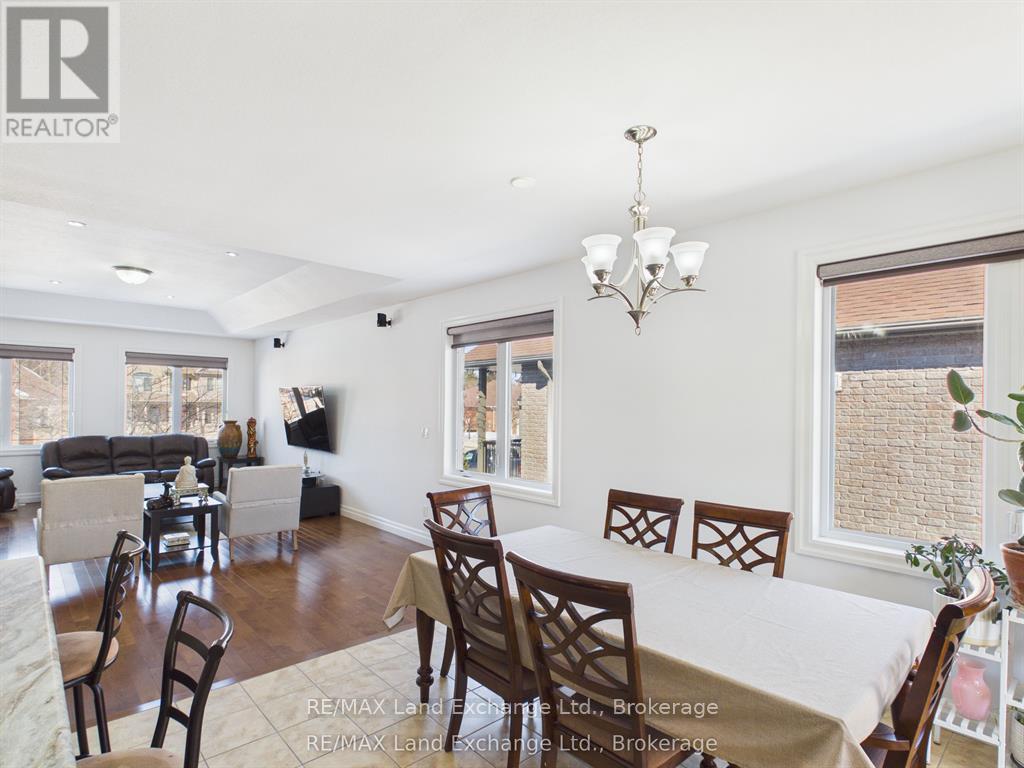 231 Park Street, Kincardine, Ontario  N2Z 0A5 - Photo 8 - X12934932