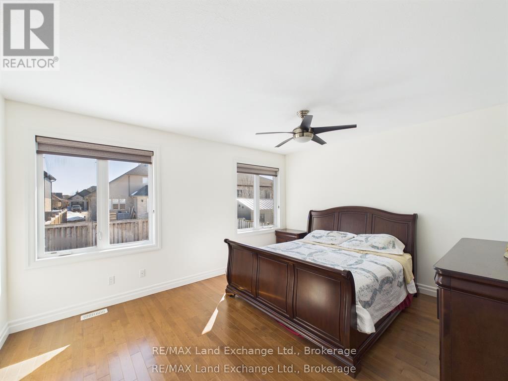 231 Park Street, Kincardine, Ontario  N2Z 0A5 - Photo 9 - X12934932