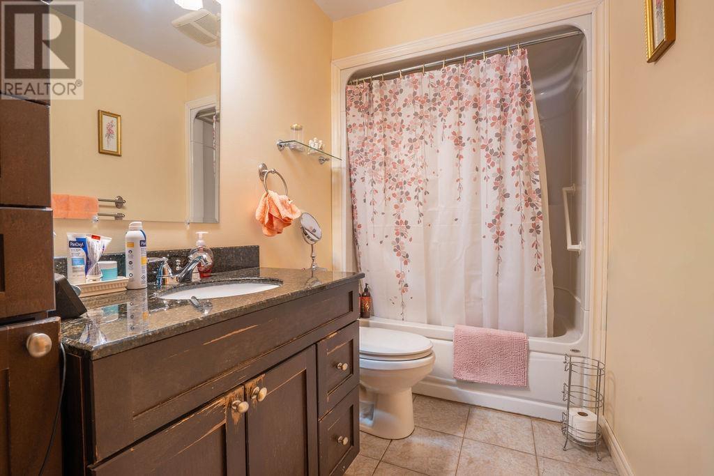 261 Kingsford Rd, Sault Ste. Marie, Ontario  P6C 2V9 - Photo 15 - SM260564