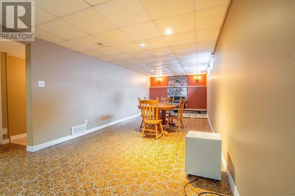 261 Kingsford Rd, Sault Ste. Marie, Ontario  P6C 2V9 - Photo 20 - SM260564