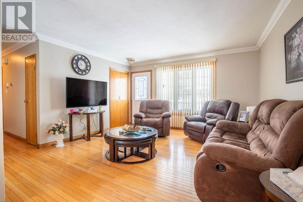 261 Kingsford Rd, Sault Ste. Marie, Ontario  P6C 2V9 - Photo 12 - SM260564