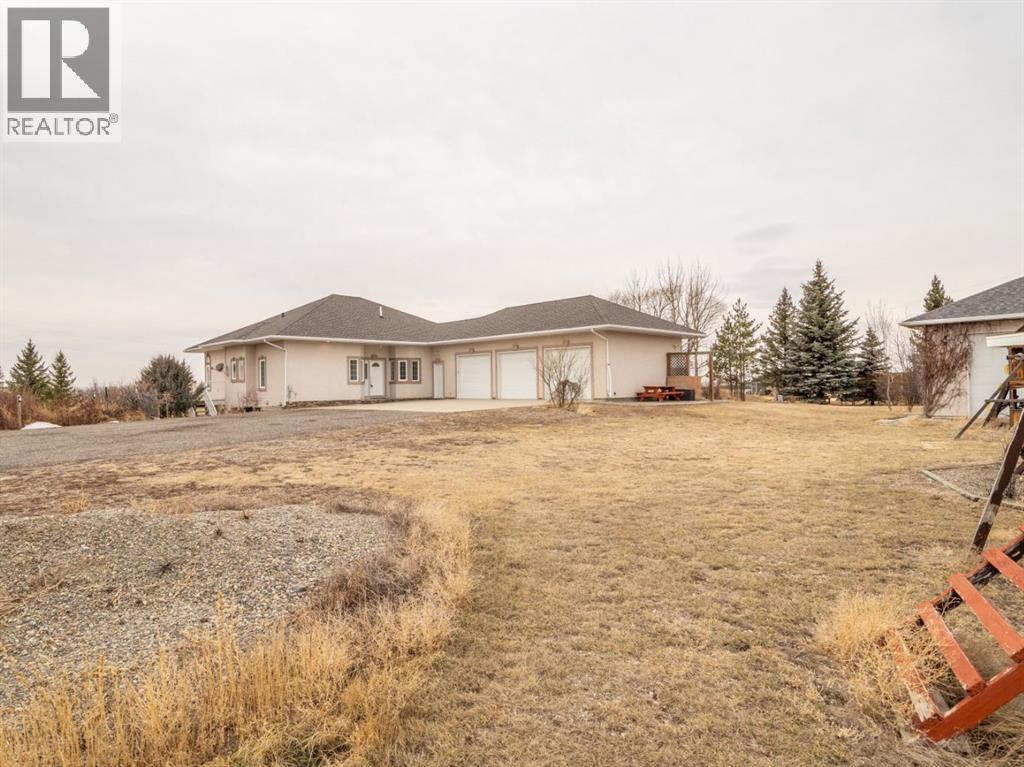 224058 92 Township, Rural Lethbridge County, Alberta  T0L 0V2 - Photo 3 - A2291206