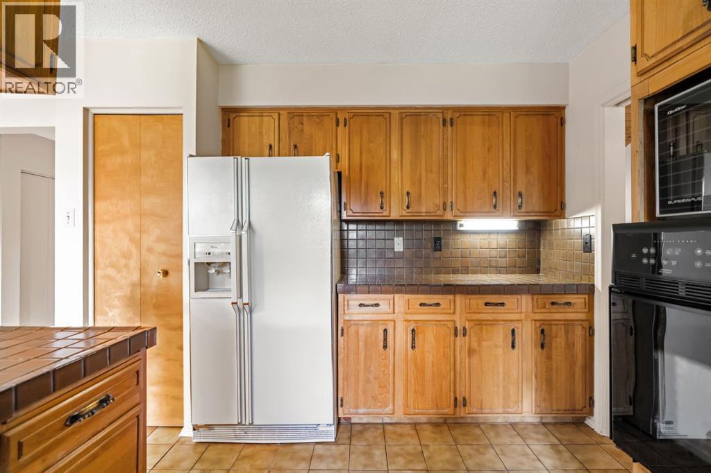 427 Willow Grove Crescent SE, Calgary, Alberta  T2J 1N5 - Photo 18 - A2291547