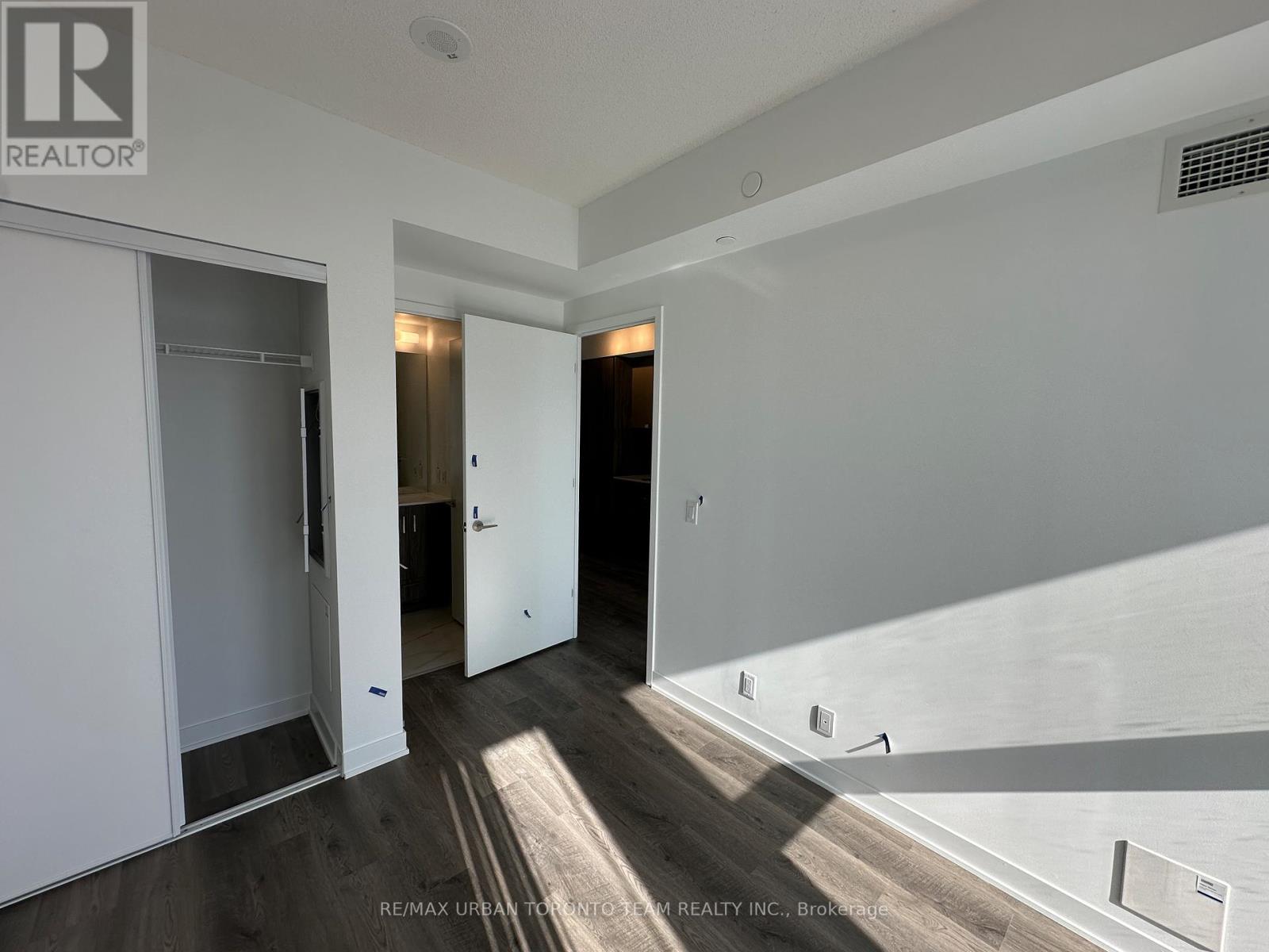 3608 - 180 Front Street E, Toronto, Ontario  M5A 0K9 - Photo 10 - C12934740