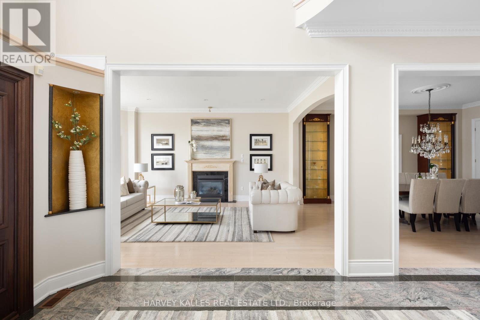 60 Bowan Court, Toronto, Ontario  M2K 3A7 - Photo 6 - C12934750