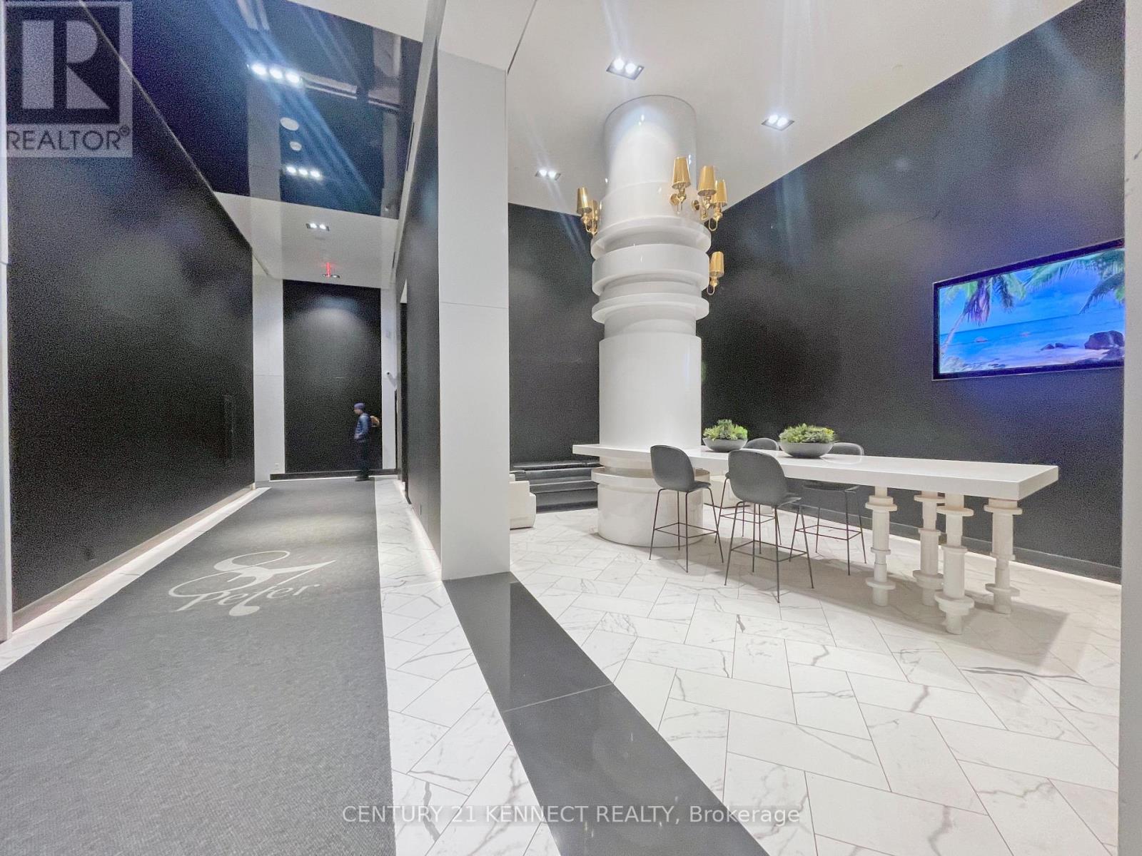 716 - 87 Peter Street, Toronto, Ontario  M5V 2G4 - Photo 2 - C12934758