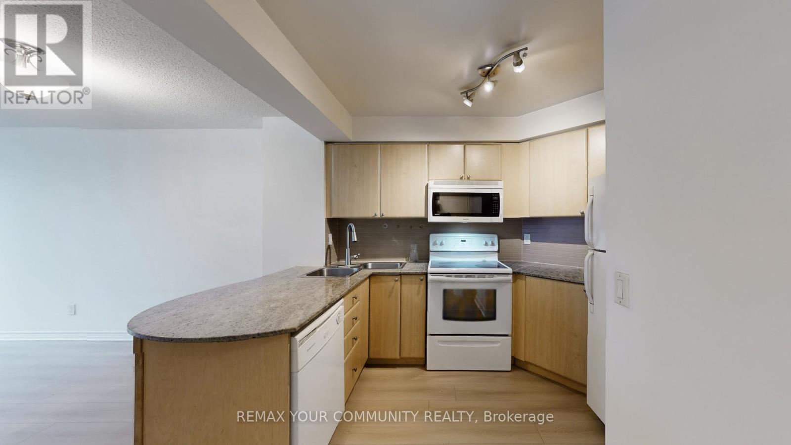 2701 - 763 Bay Street, Toronto, Ontario  M5G 2R3 - Photo 3 - C12934778