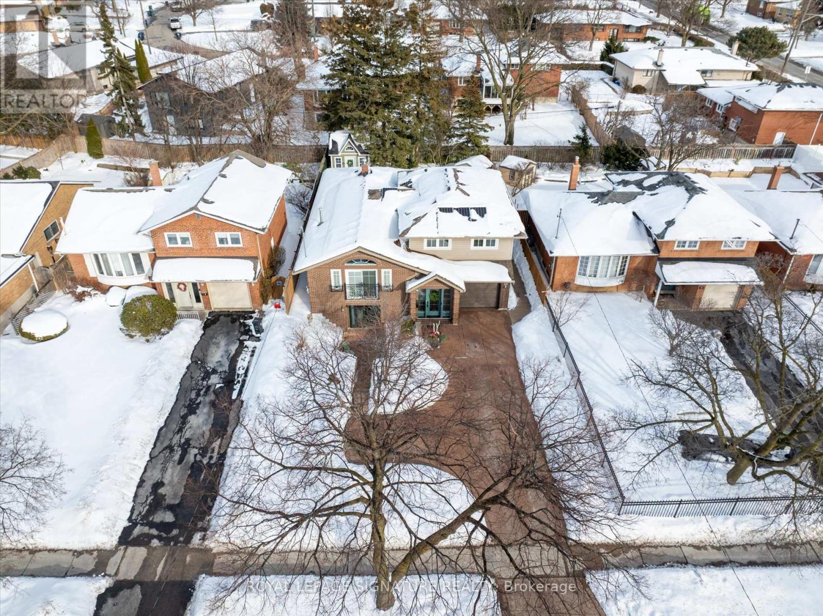 185 Sloane Avenue, Toronto, Ontario  M4A 2C5 - Photo 2 - C12934862