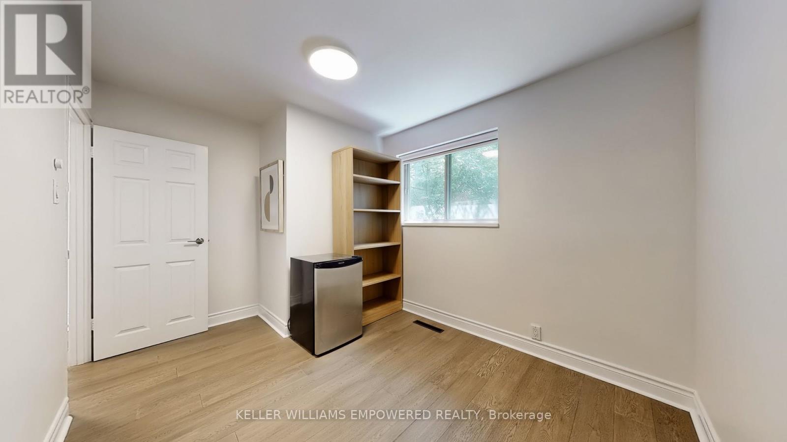 30 Paperbirch Drive, Toronto, Ontario  M3C 2E7 - Photo 22 - C12934866