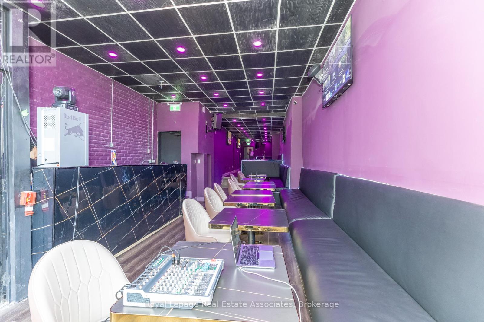 642 Bloor Street W, Toronto, Ontario M6G 1K9 - Photo 4 - C12934902