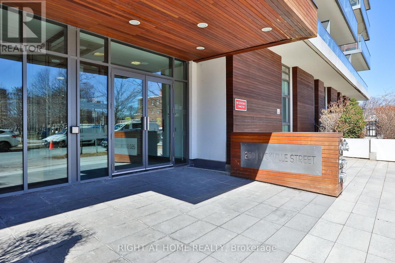 208 - 260 SACKVILLE STREET, Toronto, Ontario