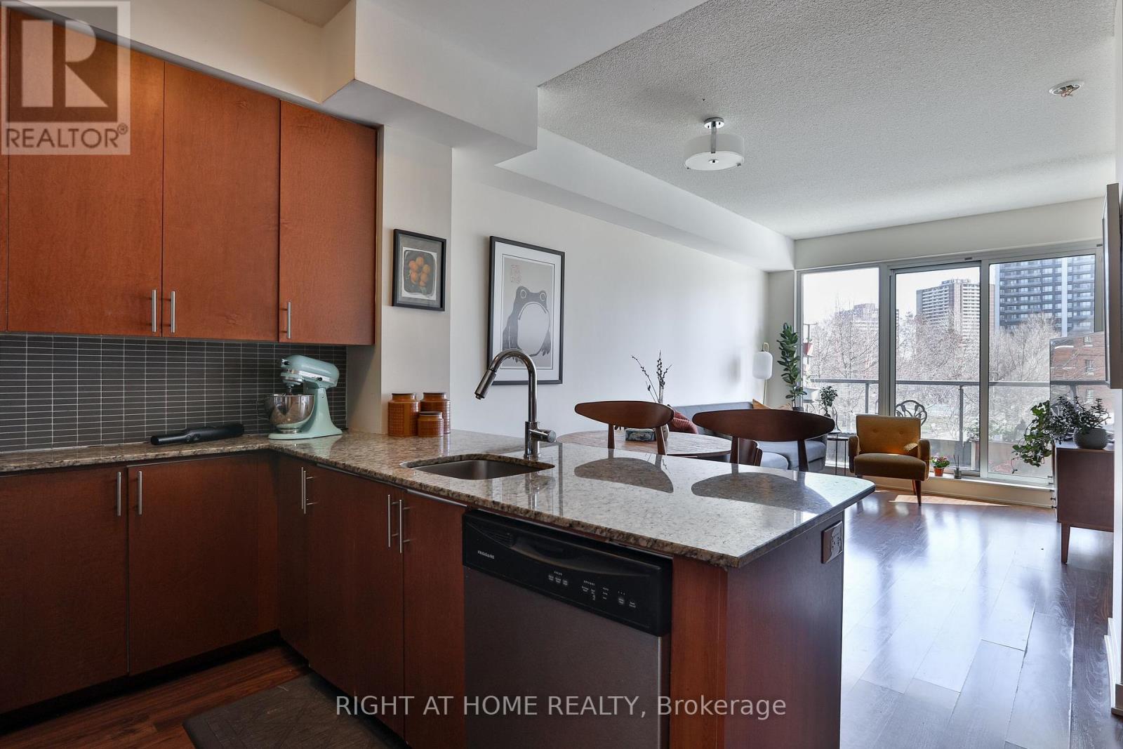 208 - 260 Sackville Street, Toronto, Ontario M5A 0B3 - Photo 11 - C12934922