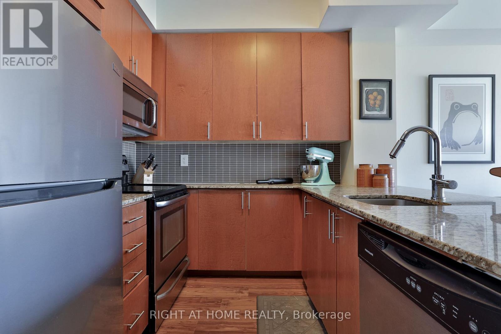 208 - 260 Sackville Street, Toronto, Ontario M5A 0B3 - Photo 12 - C12934922