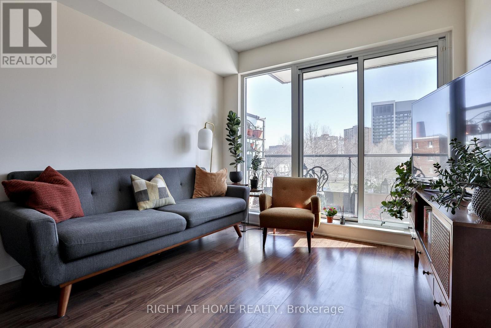 208 - 260 Sackville Street, Toronto, Ontario M5A 0B3 - Photo 19 - C12934922