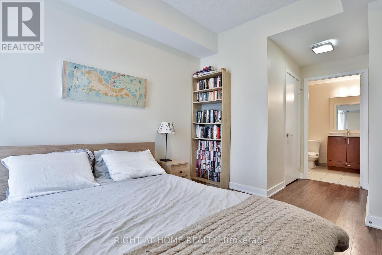 208 - 260 Sackville Street, Toronto, Ontario M5A 0B3 - Photo 23 - C12934922