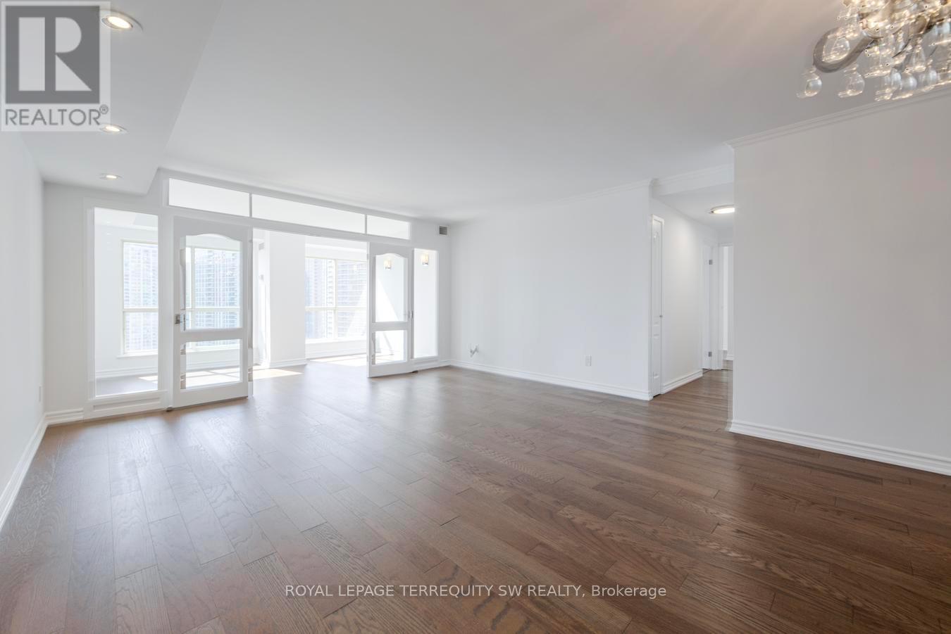 2102 - 25 The Esplanade, Toronto, Ontario  M5E 1W5 - Photo 12 - C12934930