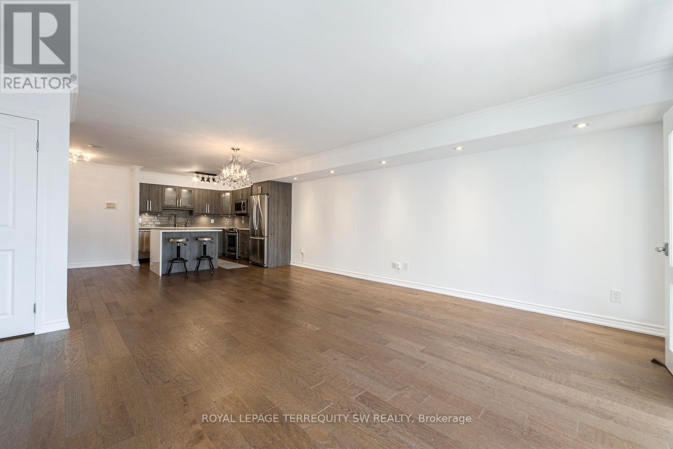 2102 - 25 The Esplanade, Toronto, Ontario  M5E 1W5 - Photo 17 - C12934930