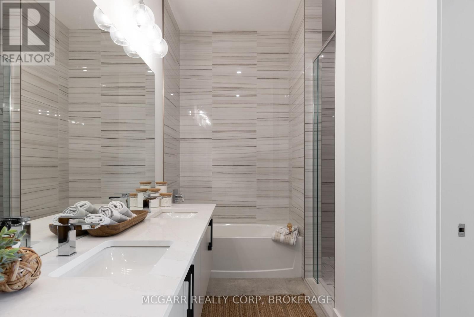 403 - 77 Yates Street, St. Catharines, Ontario  L2R 5R7 - Photo 23 - X12934456