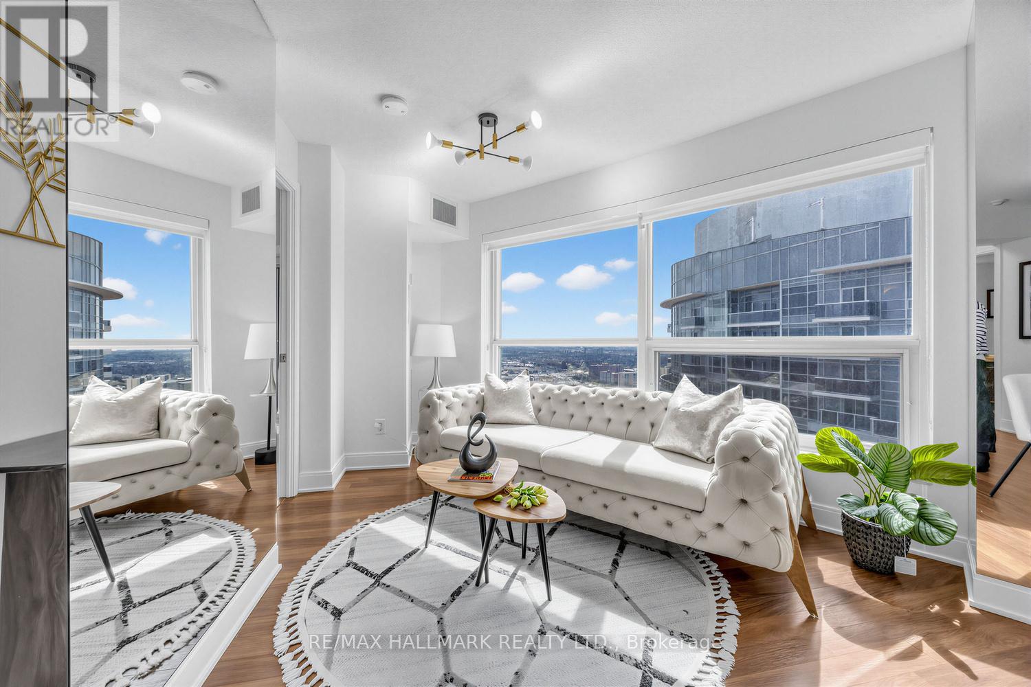 3918 - 135 Village Green Square, Toronto, Ontario  M1S 0G4 - Photo 3 - E12934732