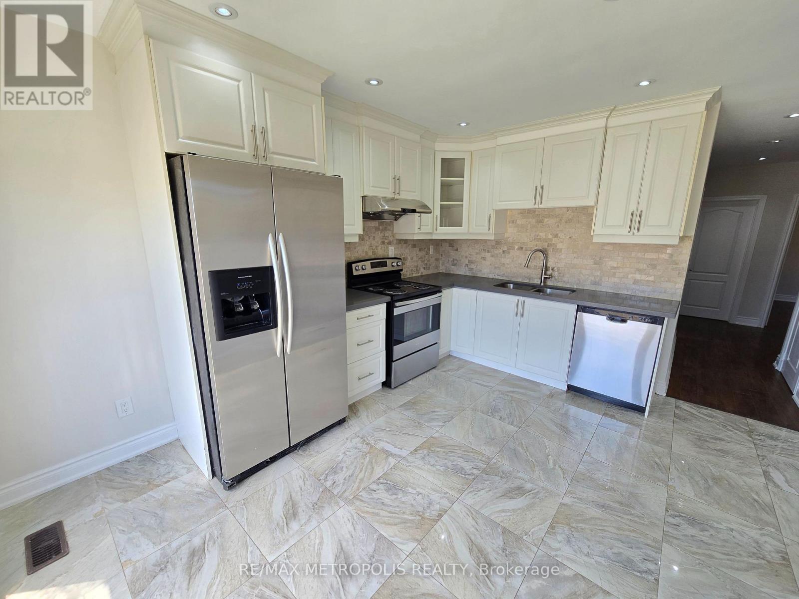 238 Toronto Avenue, Oshawa, Ontario  L1H 3C1 - Photo 11 - E12934906