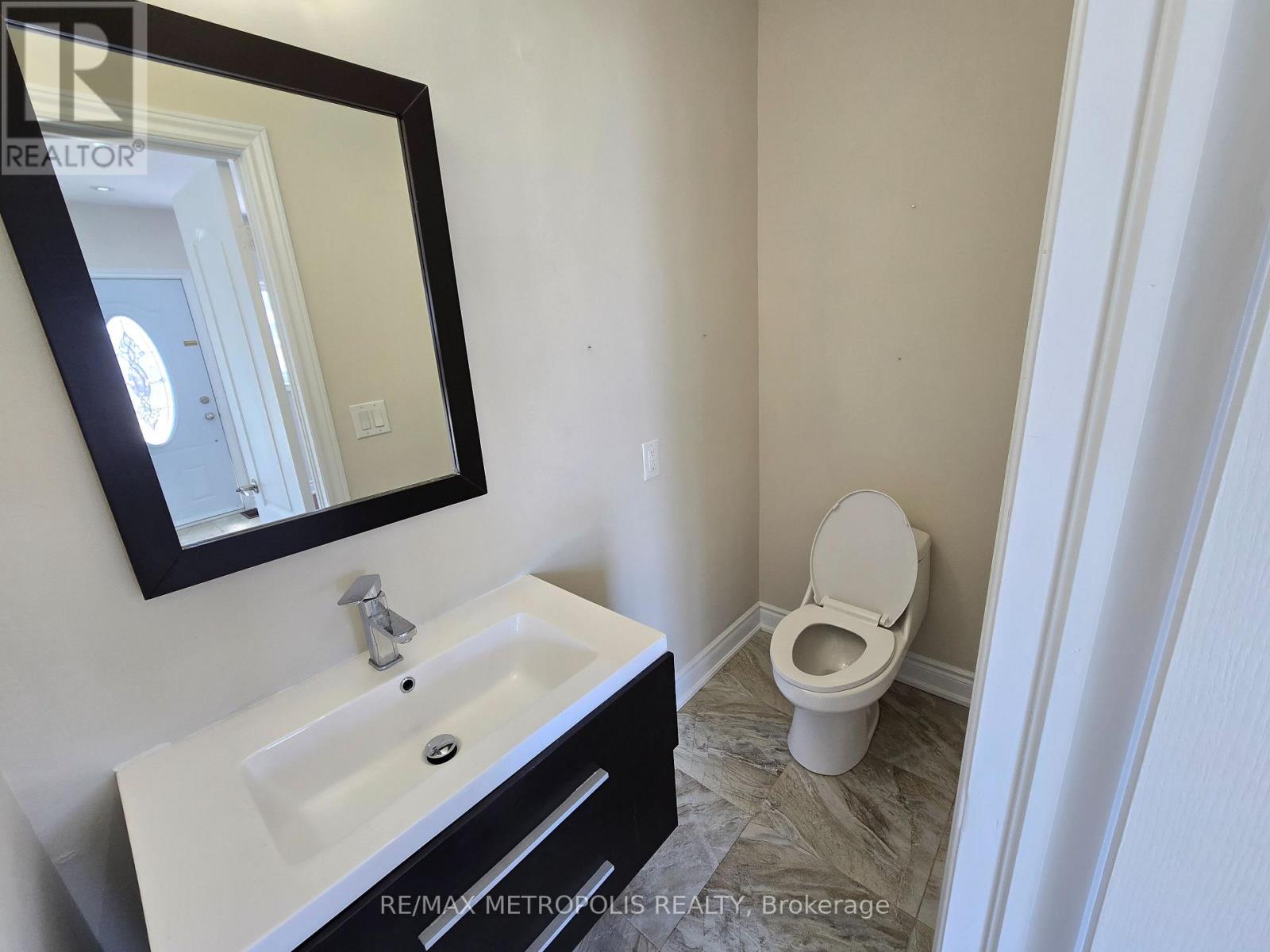 238 Toronto Avenue, Oshawa, Ontario  L1H 3C1 - Photo 7 - E12934906