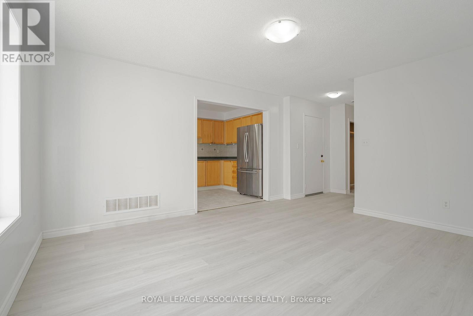 25 Cranston Avenue, Ajax (Northeast Ajax), Ontario  L1Z 2B5 - Photo 4 - E12934934