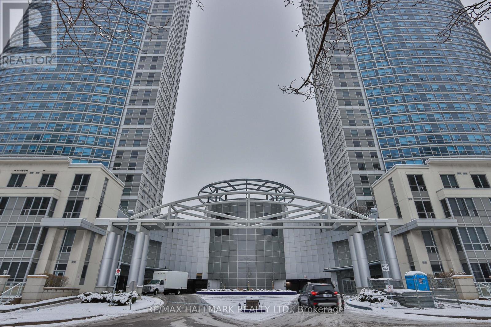 1612 - 36 Lee Centre Drive, Toronto, Ontario  M1H 3J1 - Photo 2 - E12934974