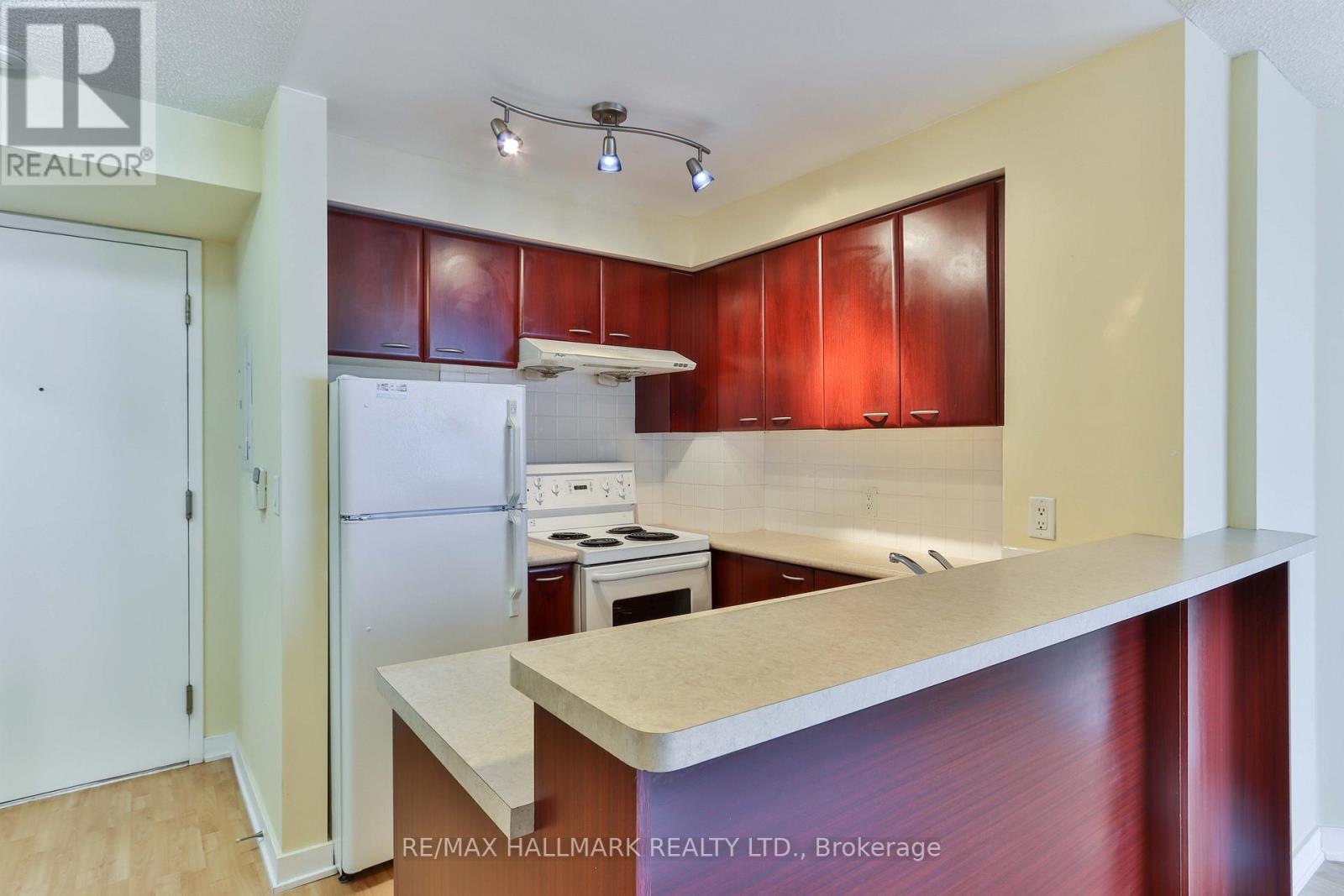 1612 - 36 Lee Centre Drive, Toronto, Ontario  M1H 3J1 - Photo 8 - E12934974