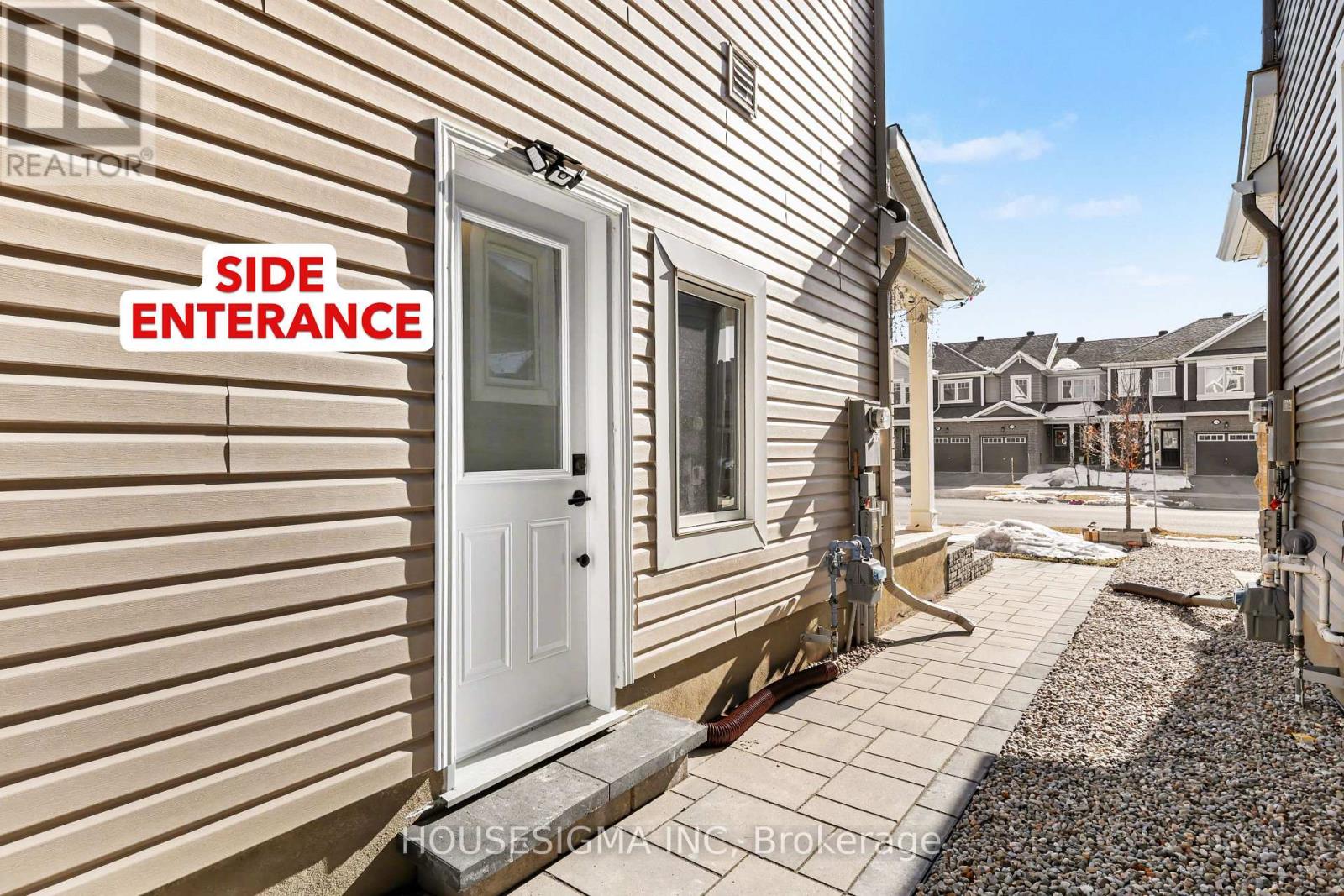 333 Rouncey Road, Ottawa, Ontario  K2V 0K4 - Photo 3 - X12932608