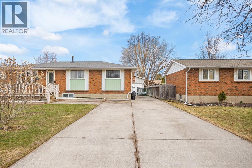 308 Ashwood Court, St Clair, Ontario  N0N 1G0 - Photo 4 - 26006499