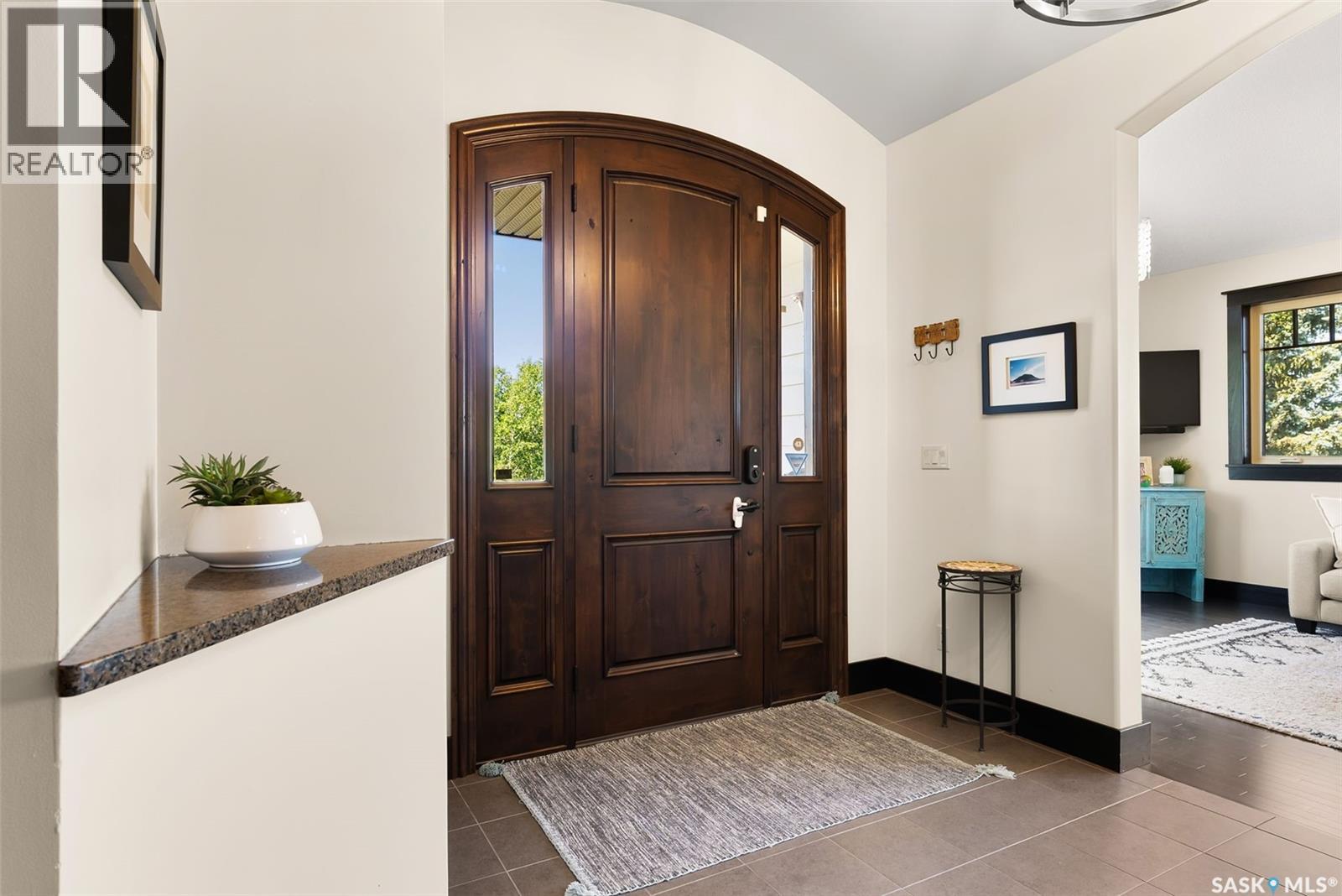 15 Meadow Bay, Lumsden, Saskatchewan  S0G 3C0 - Photo 3 - SK031581