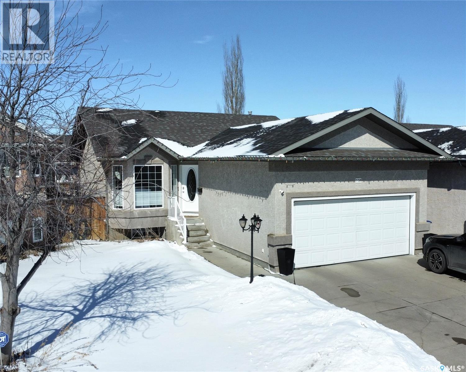 330 Sears COVE, saskatoon, Saskatchewan