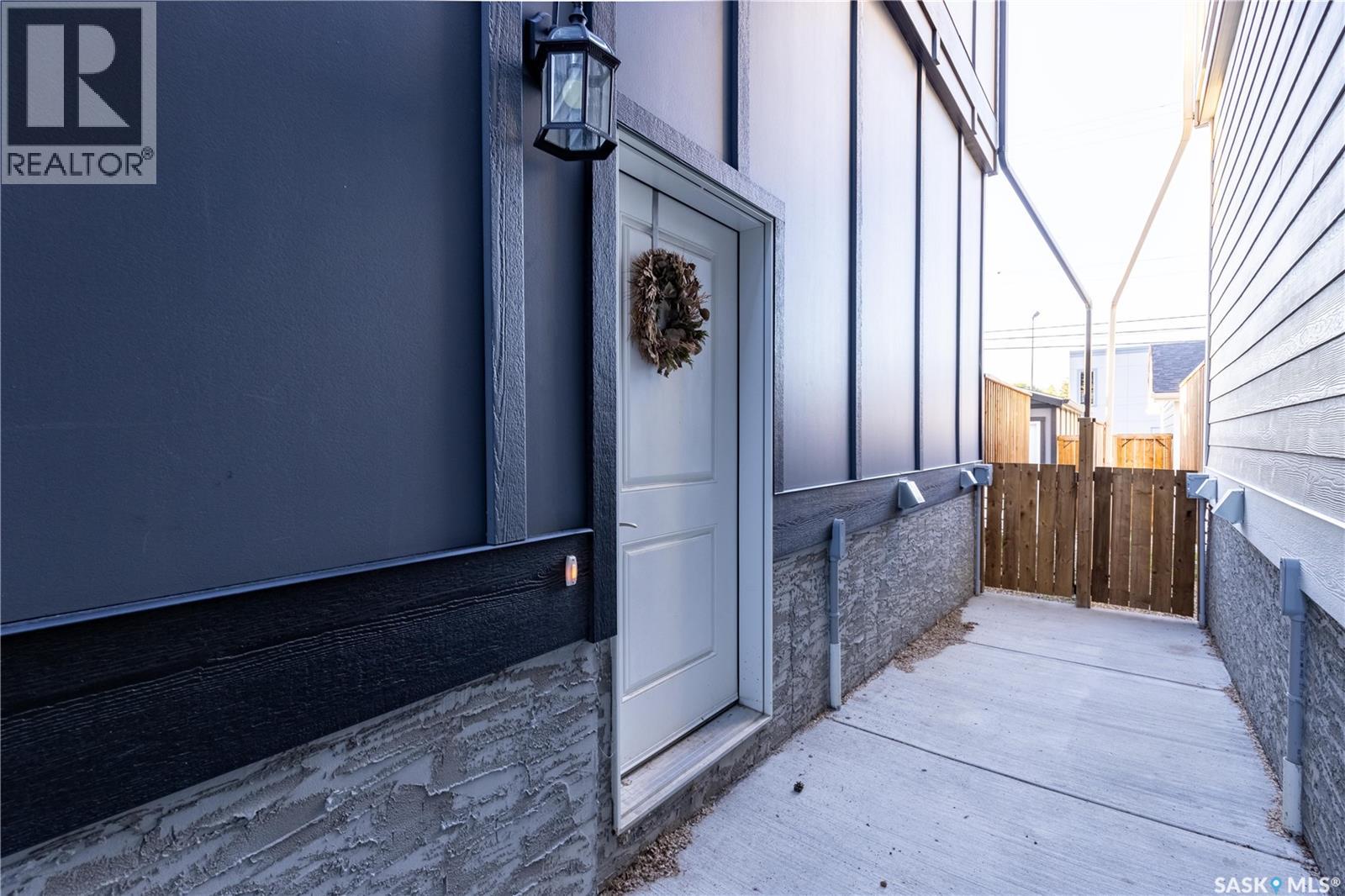 1037 7th Street E, Saskatoon, Saskatchewan  S7H 0Y7 - Photo 34 - SK031561