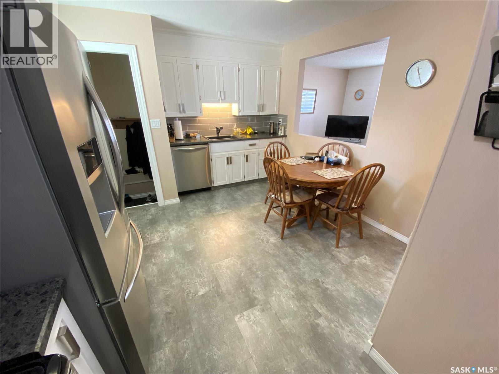 389 Maple Avenue, Yorkton, Saskatchewan  S3N 1X2 - Photo 6 - SK031421