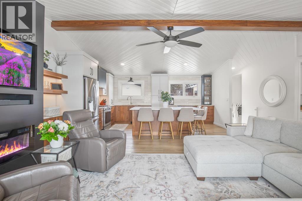 72 Mclean Street, Red Deer, Alberta  T4R 1T7 - Photo 5 - A2290595