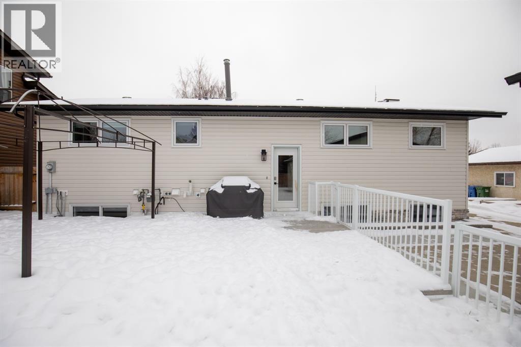 72 Mclean Street, Red Deer, Alberta  T4R 1T7 - Photo 32 - A2290595