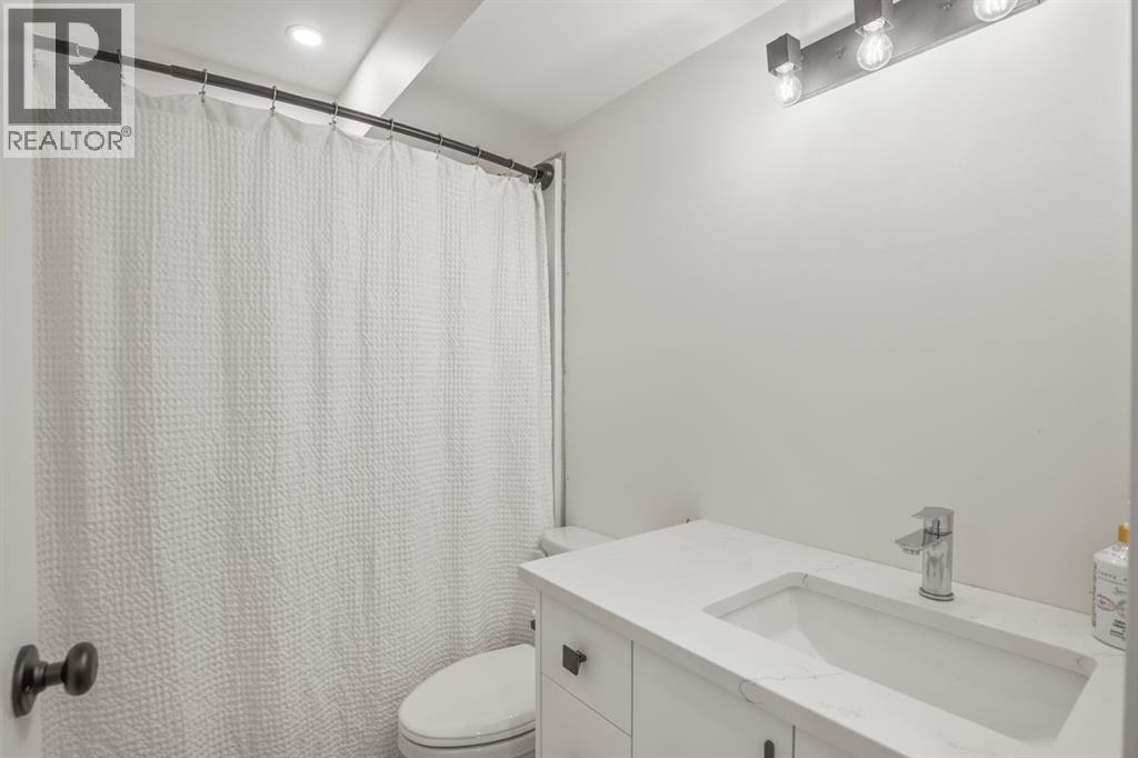 72 Mclean Street, Red Deer, Alberta  T4R 1T7 - Photo 23 - A2290595