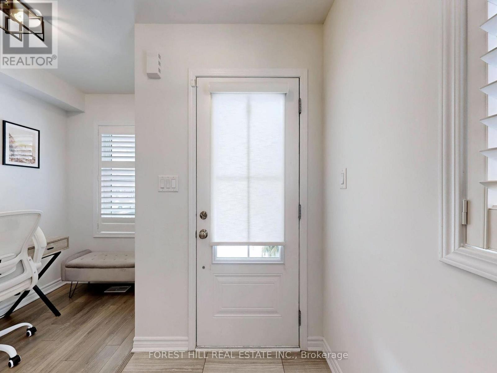 55 Stocks Lane, Aurora, Ontario  L3X 1V9 - Photo 19 - N12934726