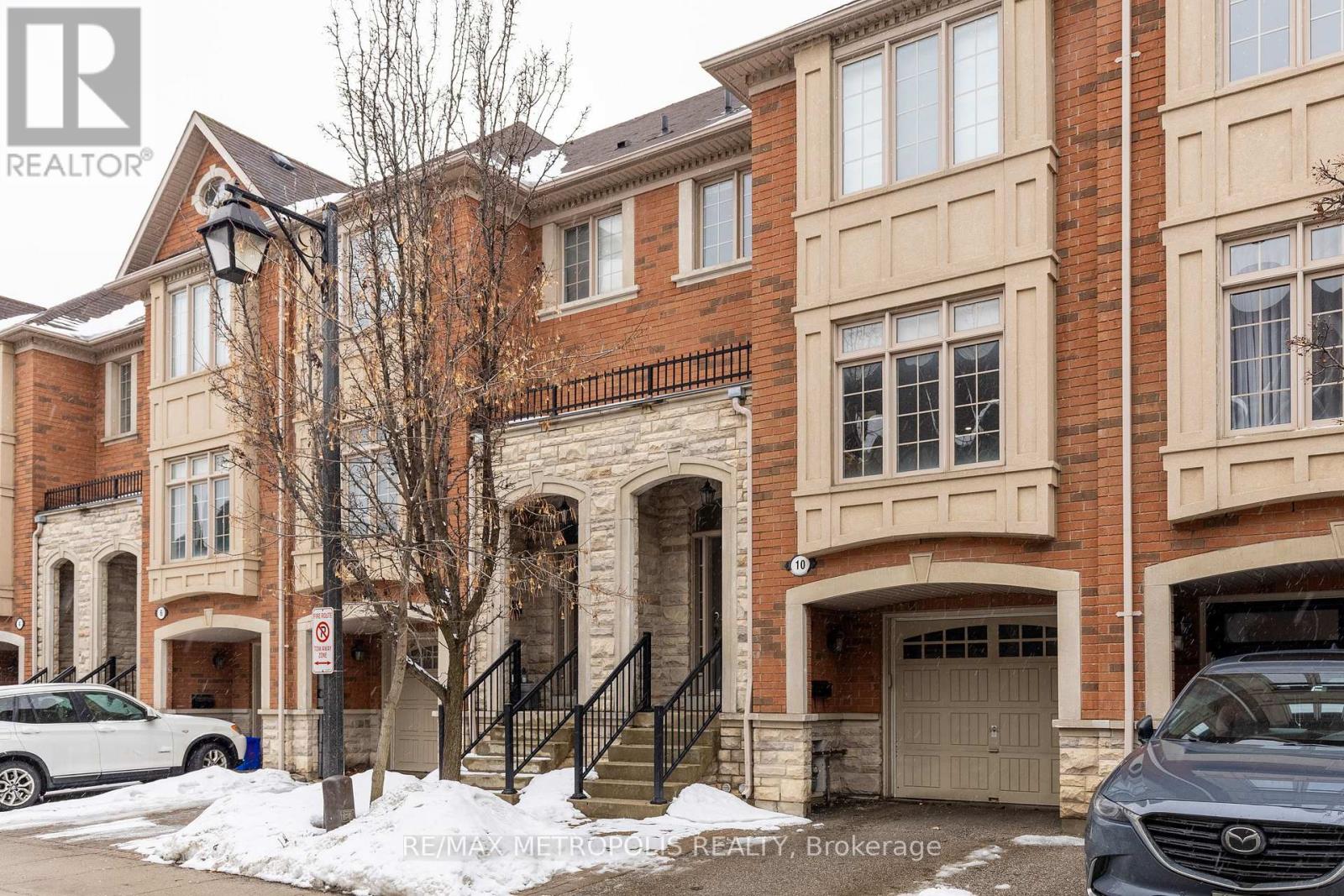 10 George Bogg Road, Vaughan, Ontario  L4L 0A3 - Photo 2 - N12934920