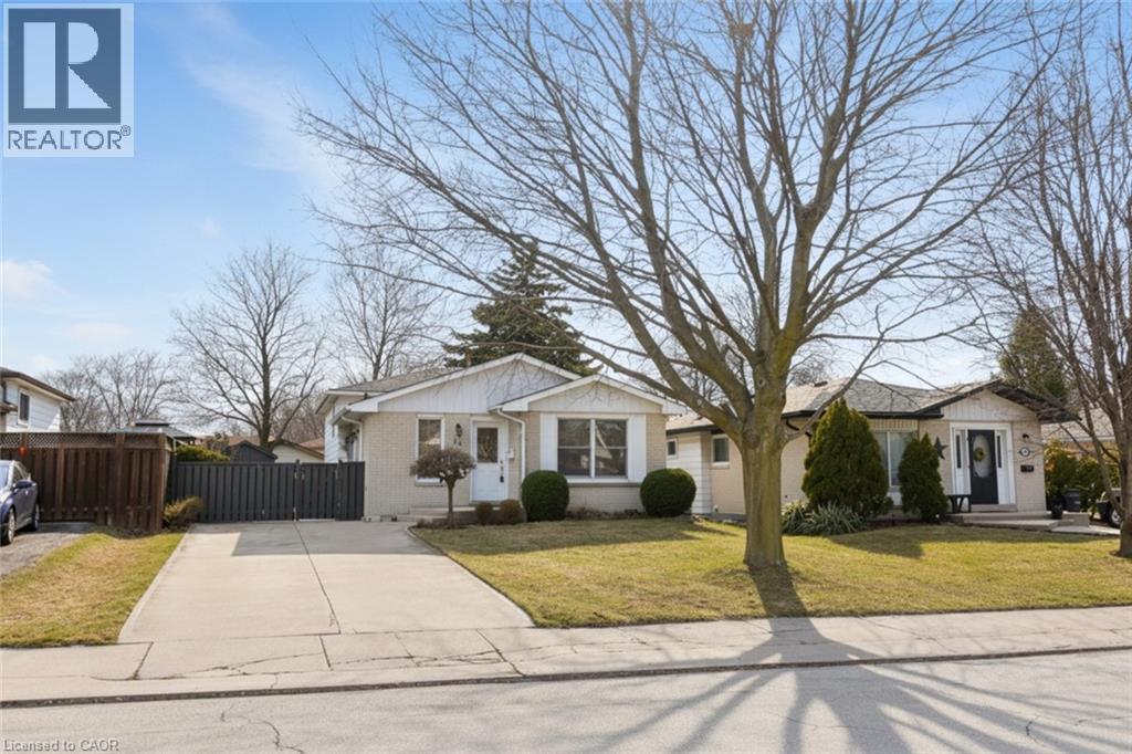 24 Grenoble Road, Hamilton, Ontario  L9C 6K6 - Photo 3 - 40814113