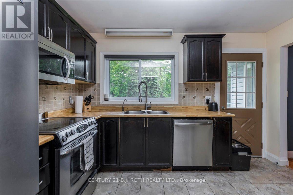 4049 Bayview Avenue, Ramara, Ontario  L3V 6H7 - Photo 10 - S12934796