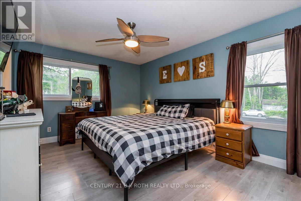 4049 Bayview Avenue, Ramara, Ontario  L3V 6H7 - Photo 12 - S12934796