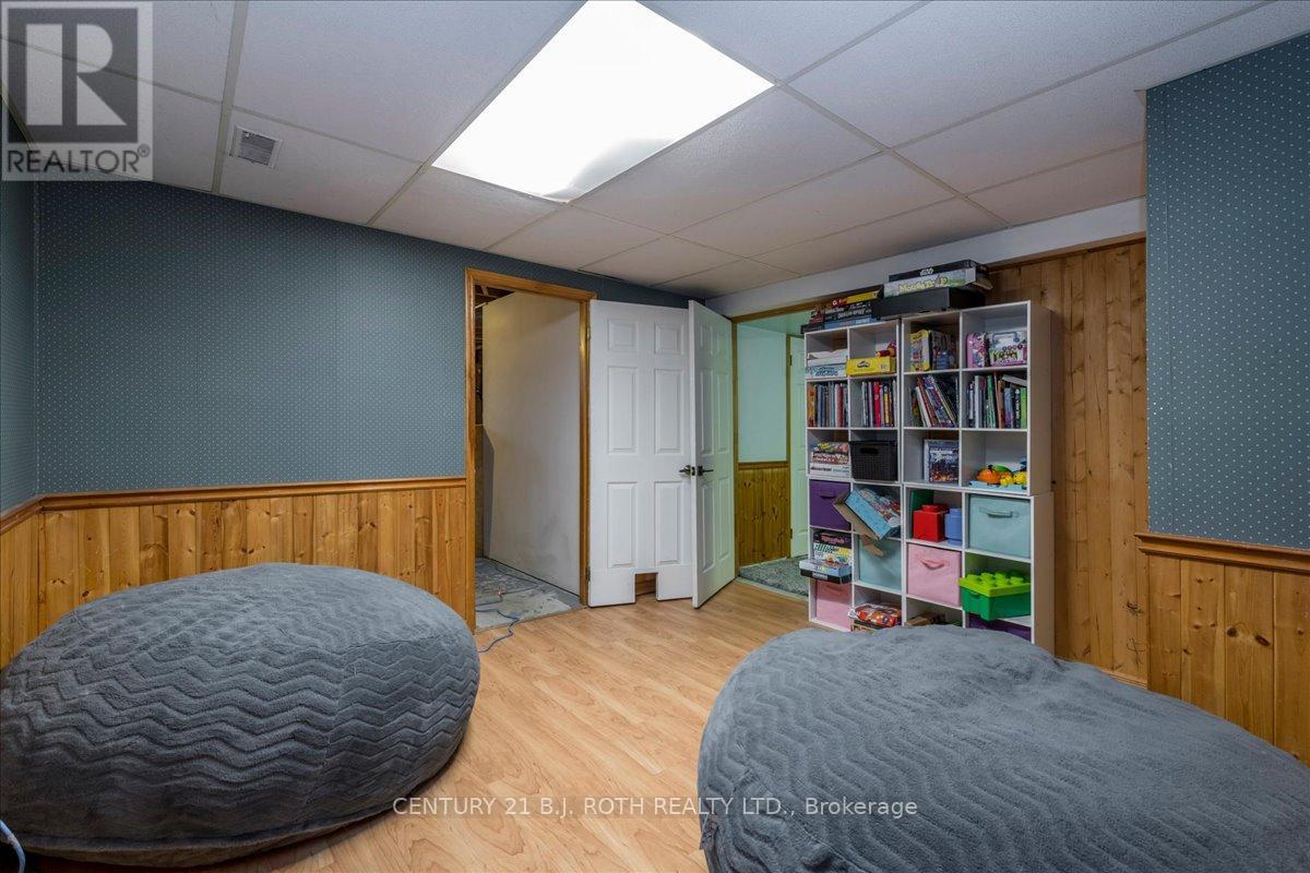 4049 Bayview Avenue, Ramara, Ontario  L3V 6H7 - Photo 20 - S12934796