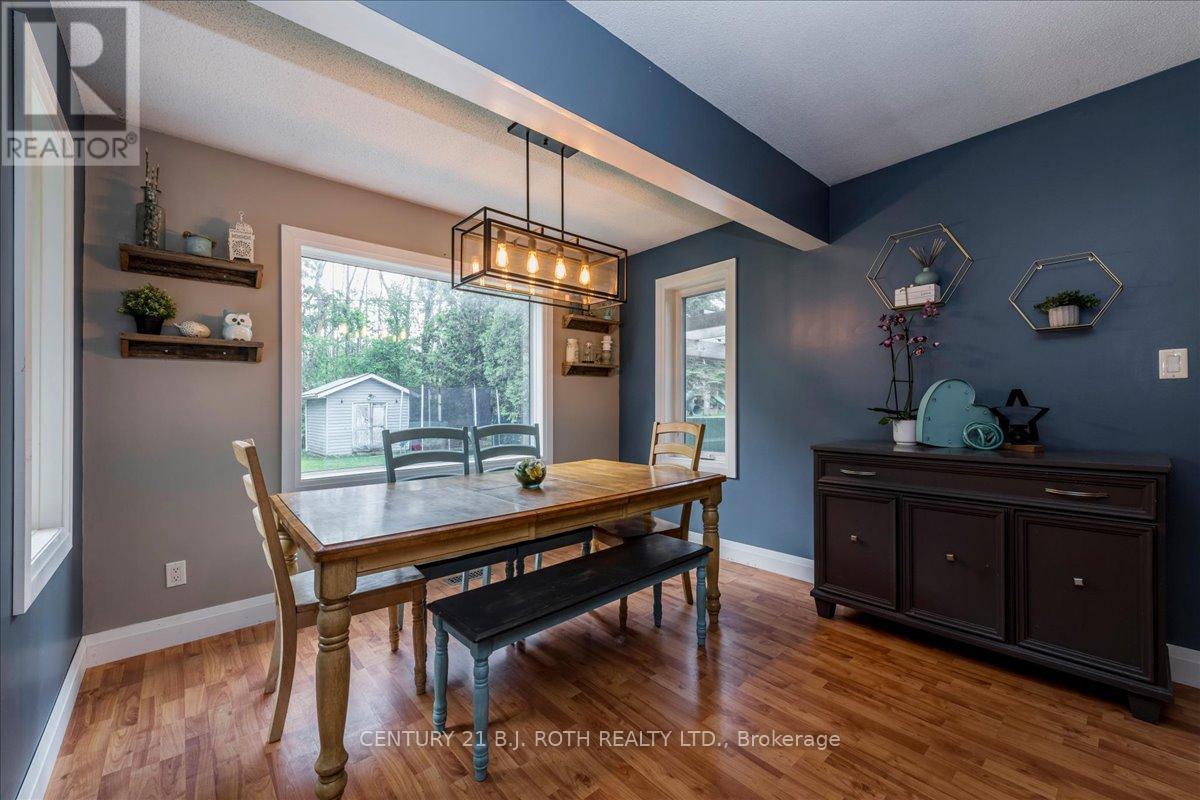 4049 Bayview Avenue, Ramara, Ontario  L3V 6H7 - Photo 7 - S12934796