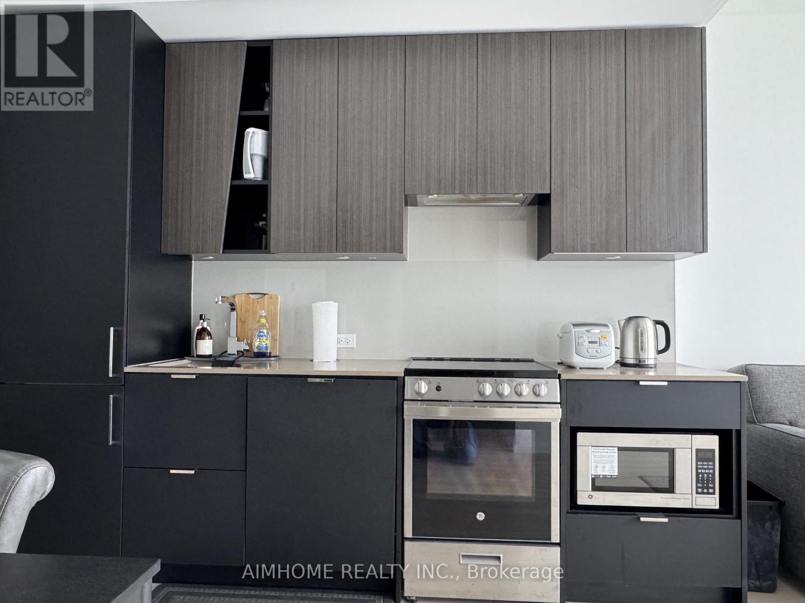 5508 - 3883 Quartz Road, Mississauga, Ontario  L5B 0M4 - Photo 2 - W12855624